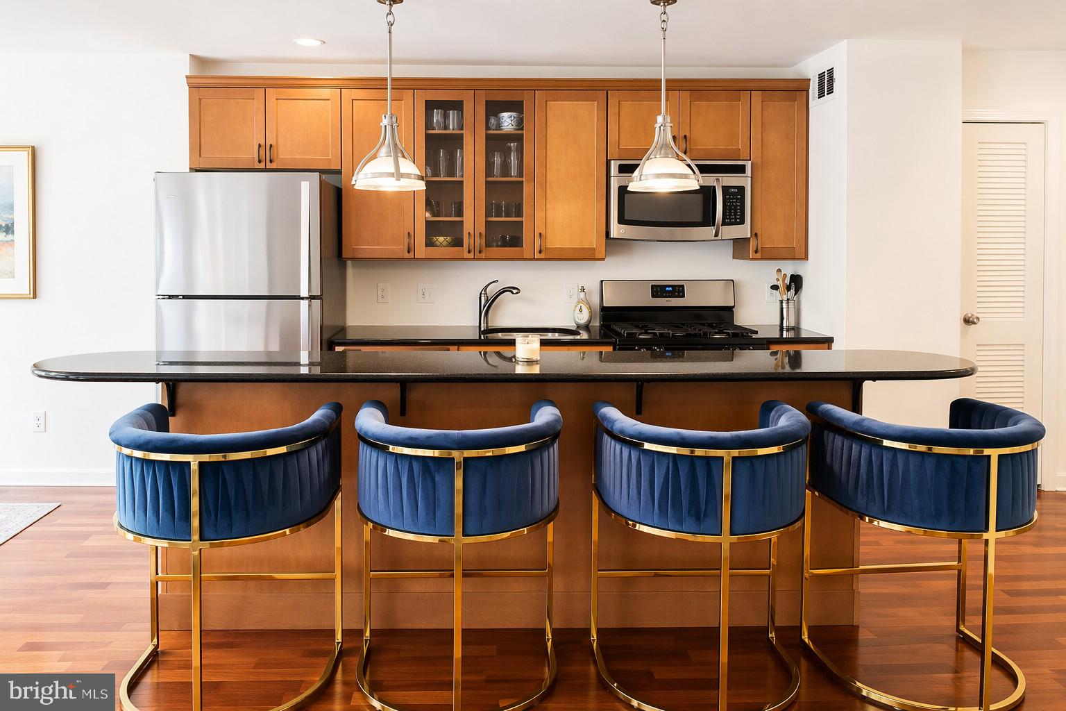 1810 Rittenhouse Square, Unit 302 Philadelphia, PA 19103 - Photo 5 of 16