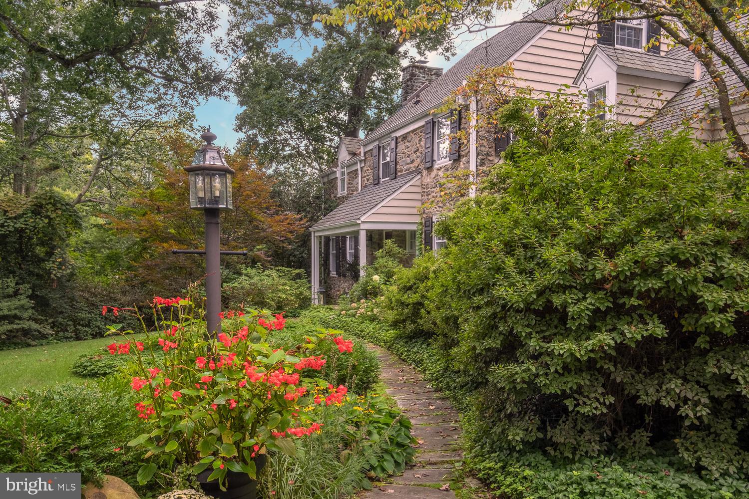 217 Beatty Road Media, PA 19063 - Photo 3 of 40