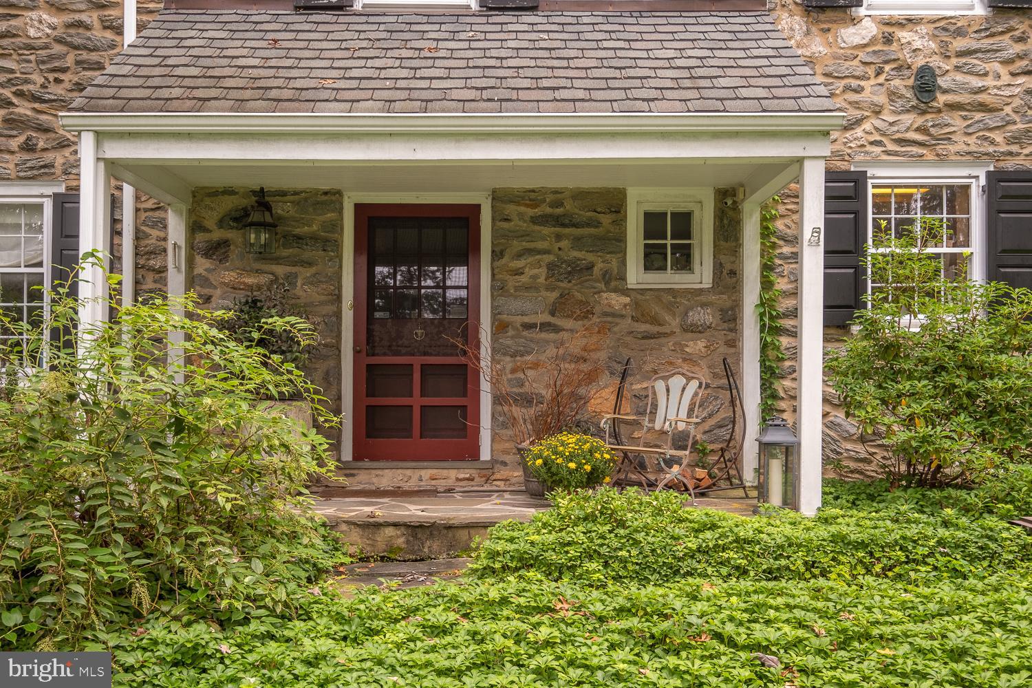 217 Beatty Road Media, PA 19063 - Photo 4 of 40