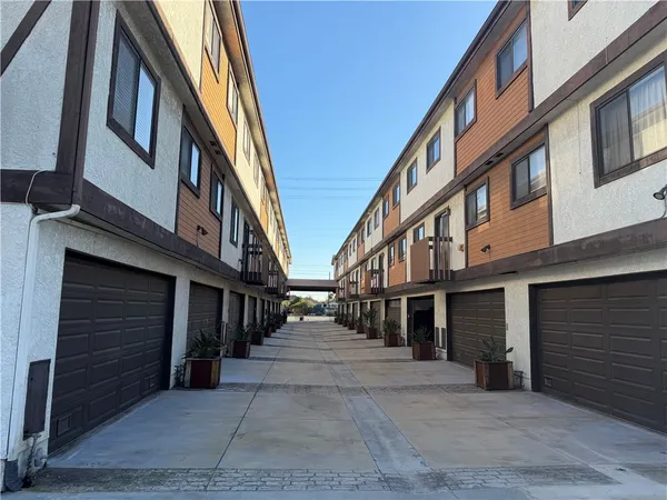 a view of a building entrance
