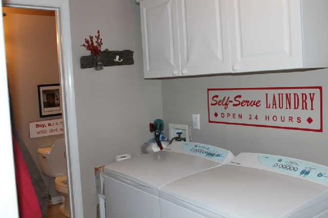 4910 Vincion Road Murfreesboro, TN 37130 - Photo 13 of 20 Utility room has a half bath off from it.