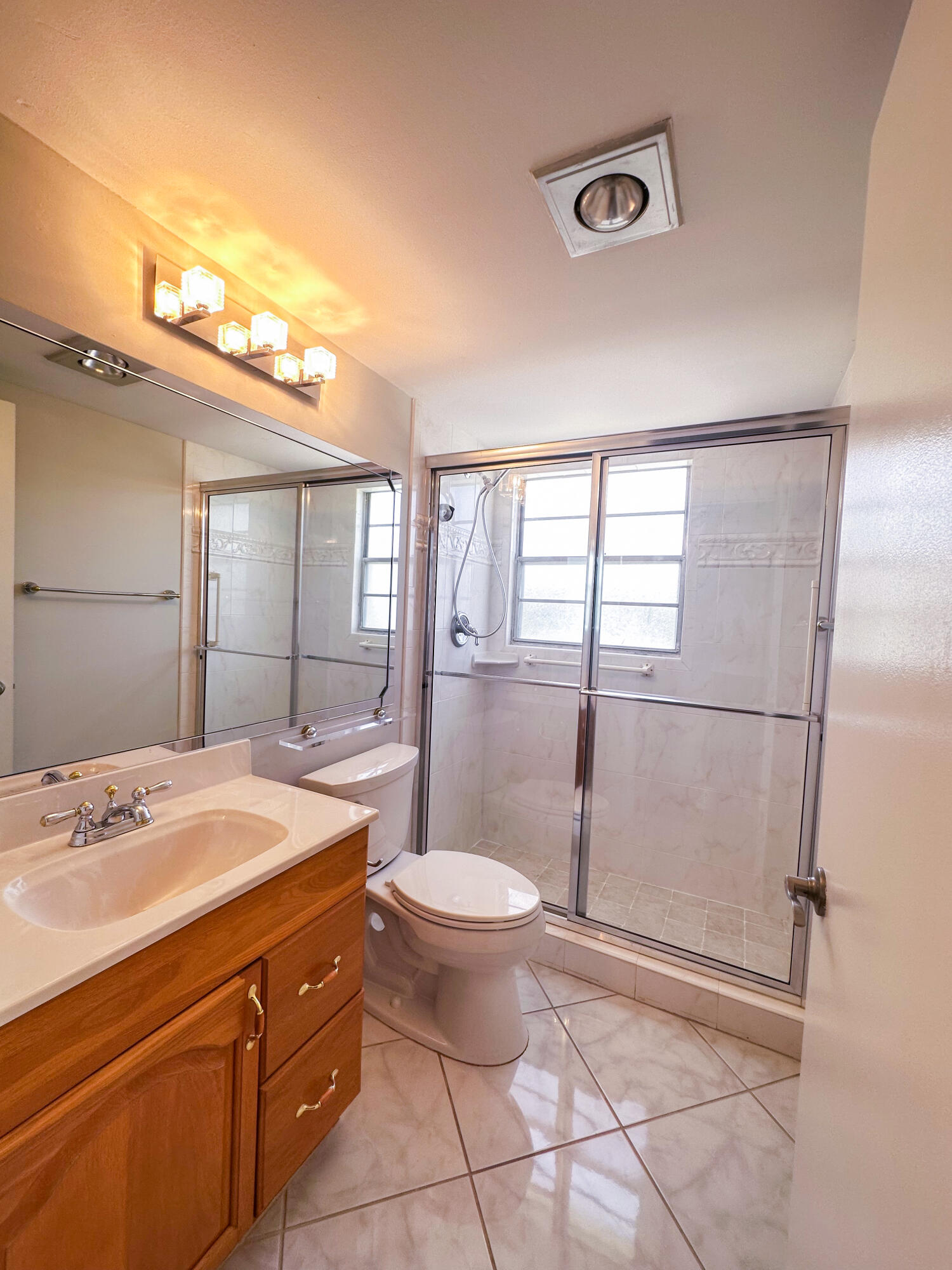 71 Dorset B Boca Raton, FL 33434 - Photo 8 of 14 IMG_7358