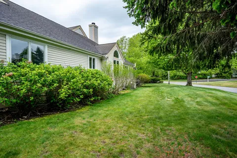 $589,000 | 1 Woods Edge Lane, Mashpee, MA 02649
