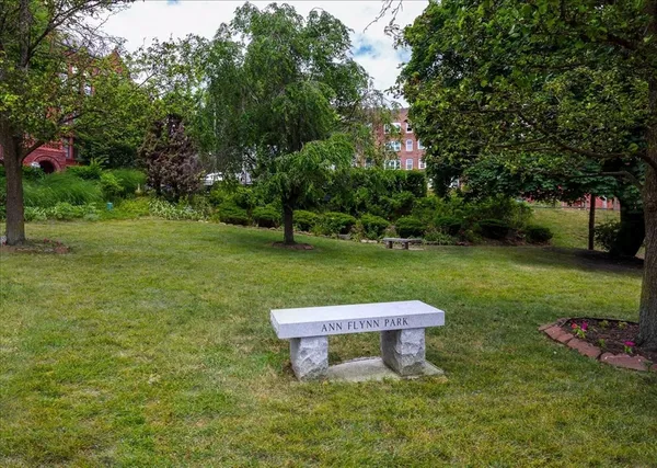 $289,900 | 6 Chatham Place, Unit 6, Worcester, MA 01609