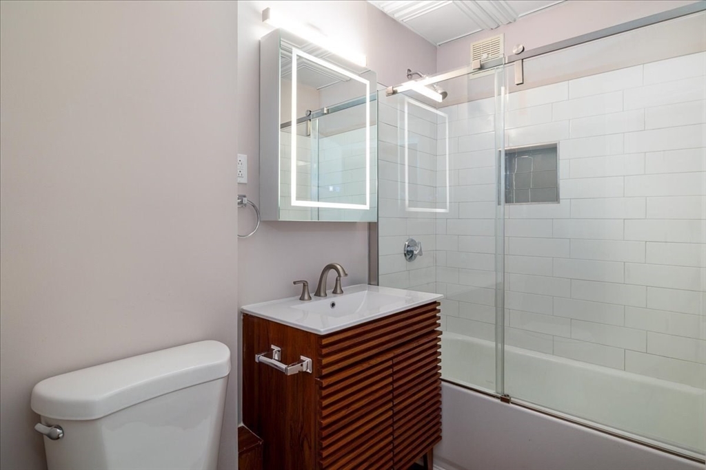 6 Chatham Place, Unit 6 Worcester, MA 01609 - Photo 6 of 29