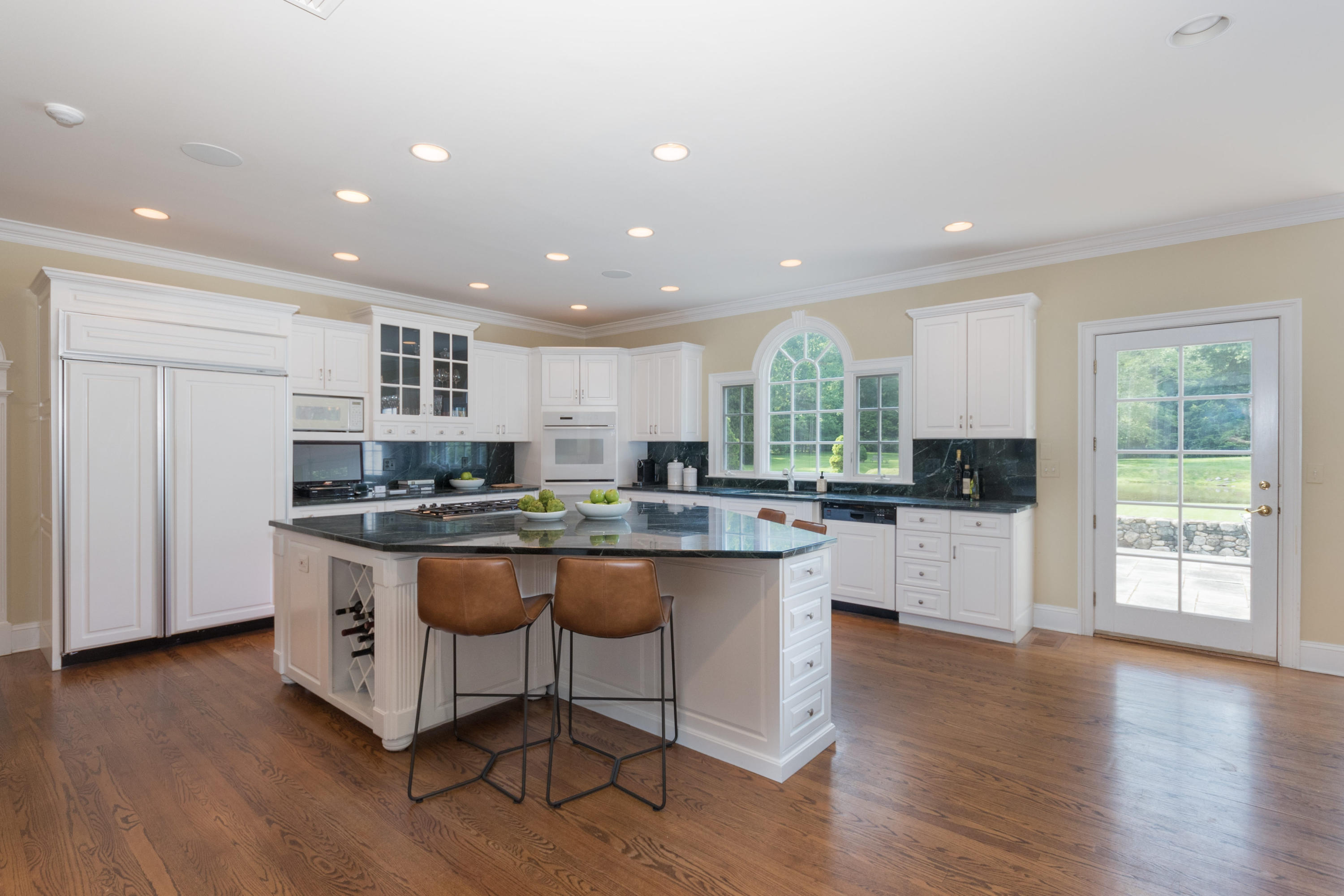 5 Peach Hill Road Darien, CT 06820 - Photo 17 of 62 5 Peach Hill Rd Darien CT-print-021-50-K