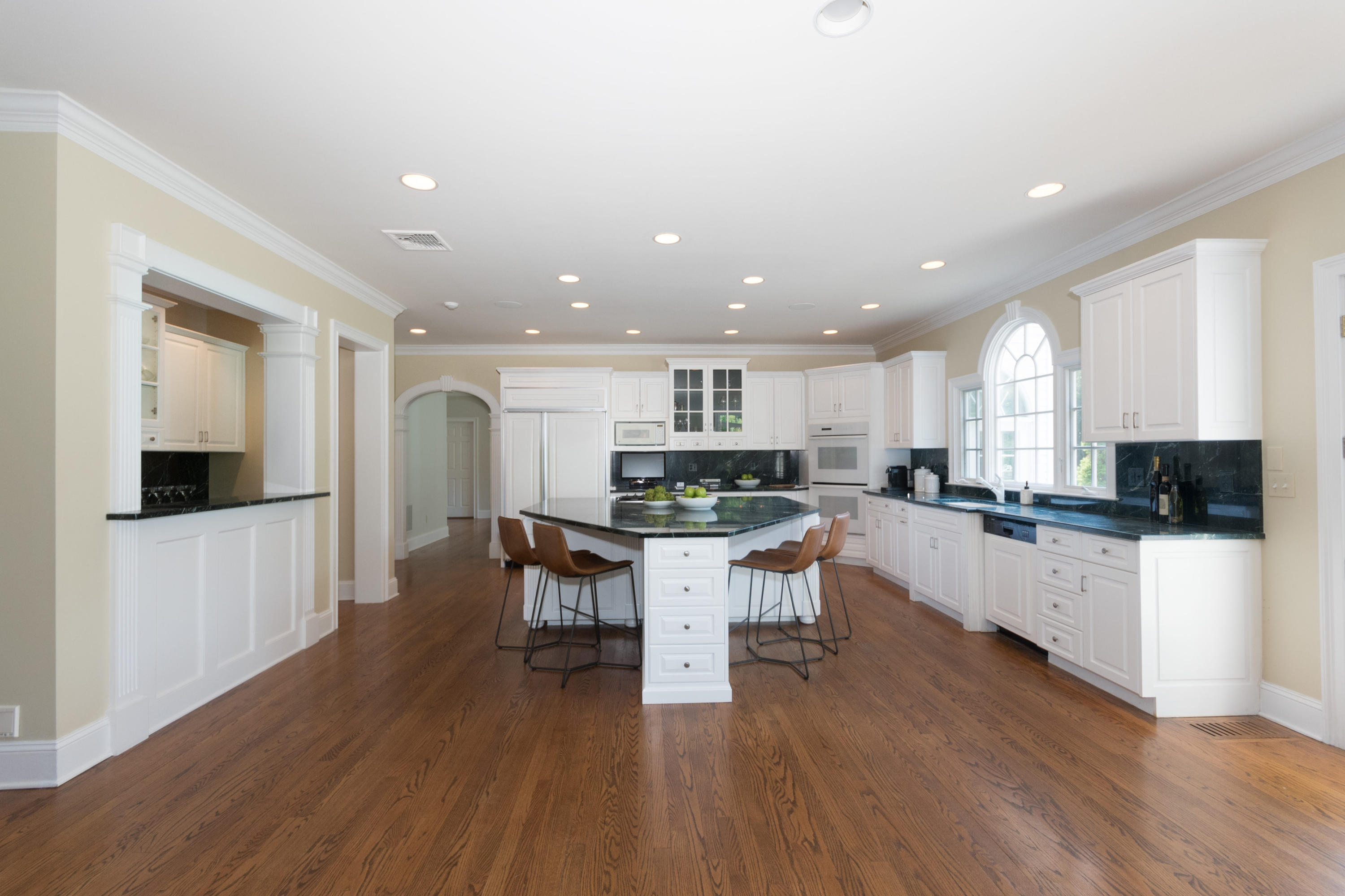 5 Peach Hill Road Darien, CT 06820 - Photo 19 of 62 5 Peach Hill Rd Darien CT-print-023-47-K