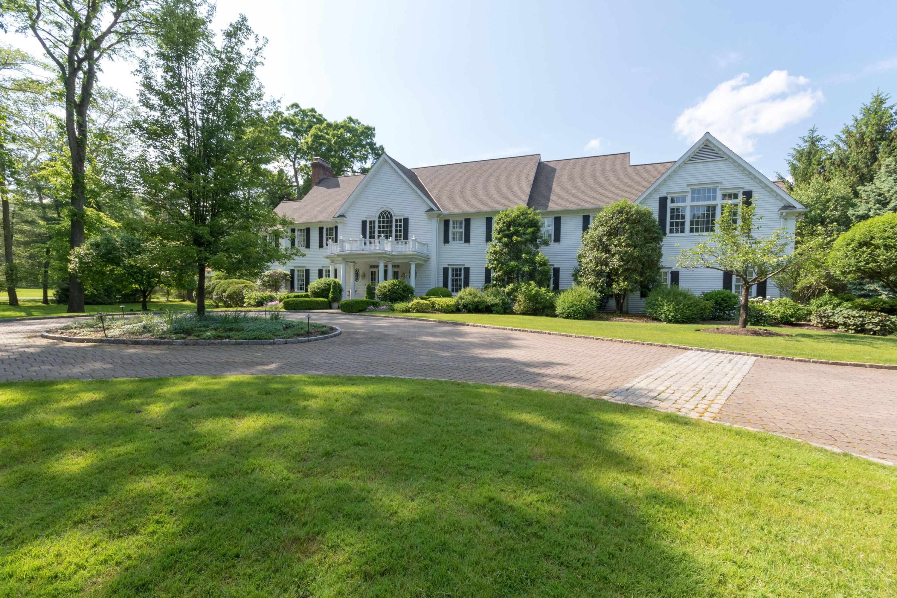5 Peach Hill Road Darien, CT 06820 - Photo 6 of 62 5 Peach Hill Rd Darien CT-print-009-61-E