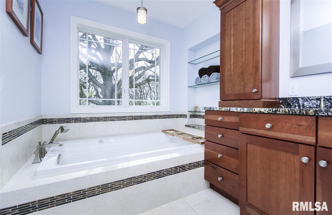 15403 North Feucht Road Princeville, IL 61559 - Photo 18 of 36 Gallery Image 18
