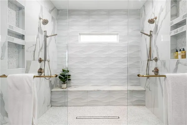 a very nice looking room with a chandelier