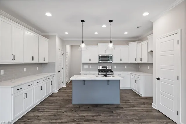 $398,900 | 303 Beeson Court, Clemmons, NC 27012