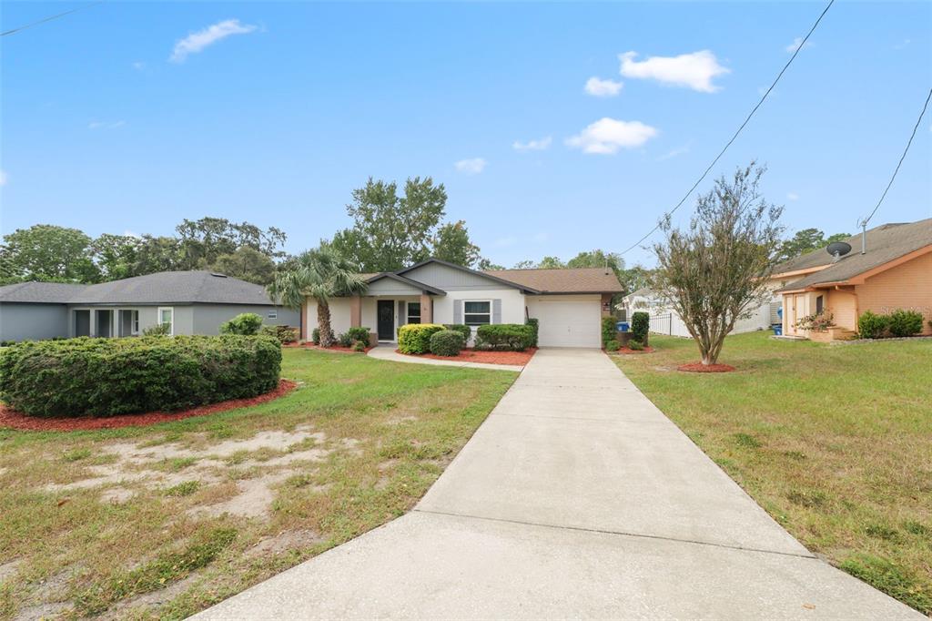12056 Cradock Street Spring Hill, FL 34608 - Photo 4 of 32