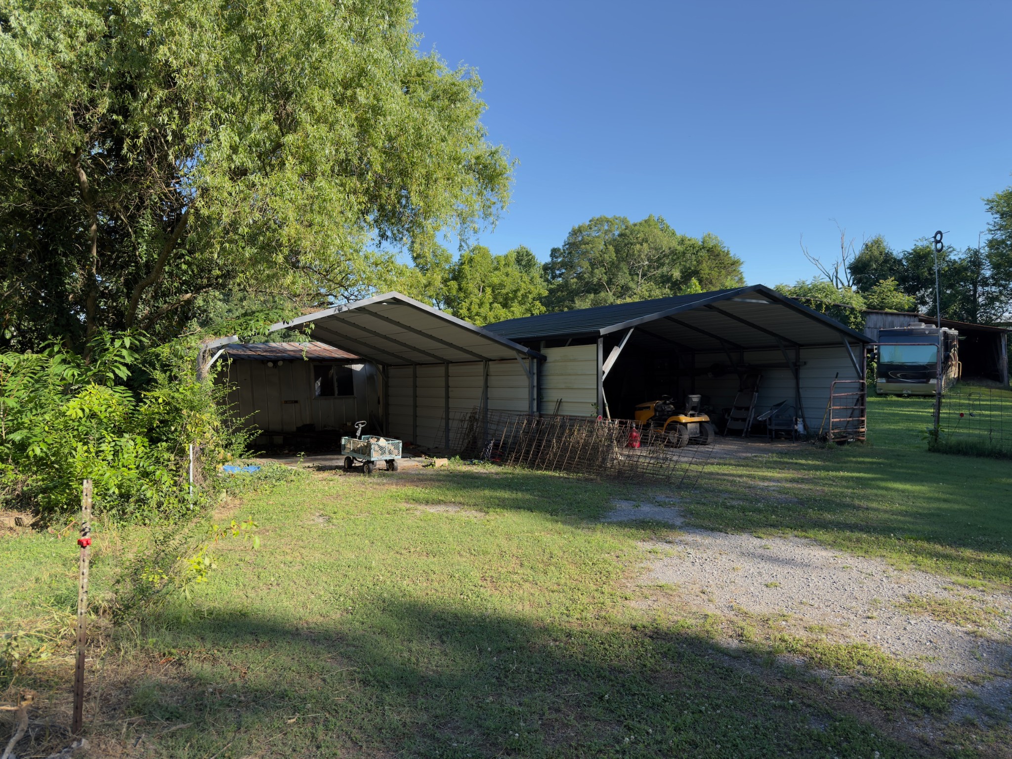 2709 Pea Ridge Road Liberty, TN 37095 - Photo 3 of 24