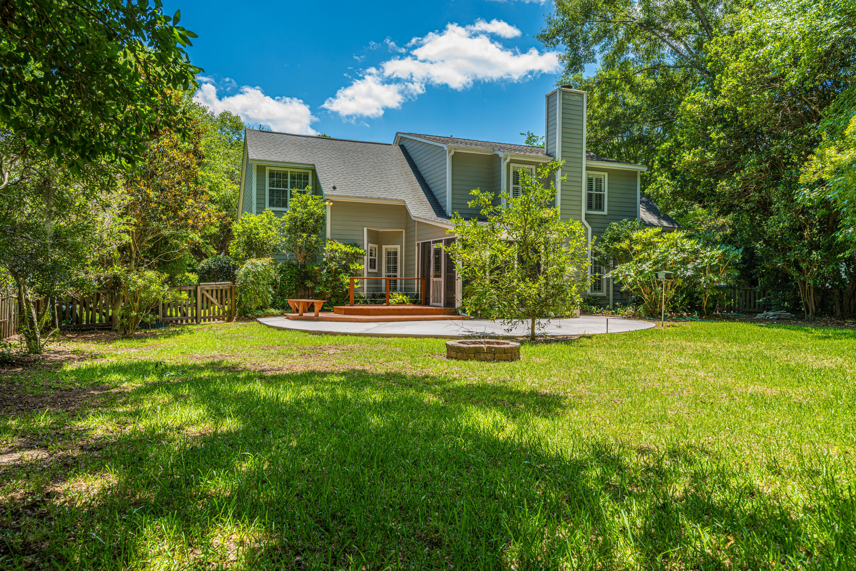 2717 Merwether Lane Mount Pleasant, SC 29466 - Photo 43 of 46 2717MerwetherLane058