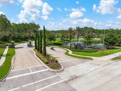 $580,000 | 435 Wingstone Drive, Jacksonville, FL 32081