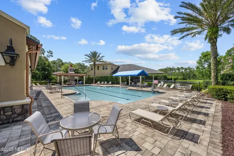 $580,000 | 435 Wingstone Drive, Jacksonville, FL 32081