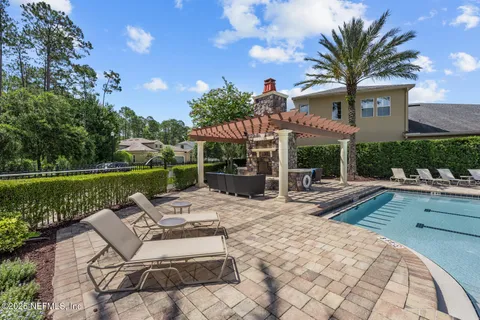 $580,000 | 435 Wingstone Drive, Jacksonville, FL 32081