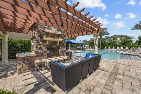 $580,000 | 435 Wingstone Drive, Jacksonville, FL 32081