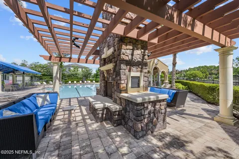 $580,000 | 435 Wingstone Drive, Jacksonville, FL 32081