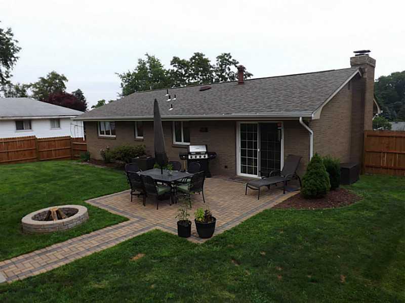 67 Midway Drive McKees Rocks, PA 15136 - Photo 23 of 23 Exterior Back.