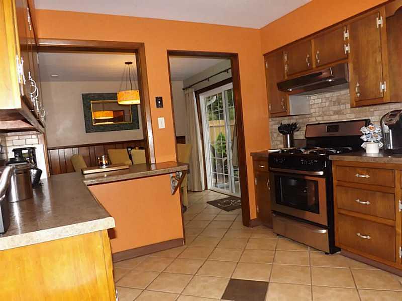 67 Midway Drive McKees Rocks, PA 15136 - Photo 8 of 23 Kitchen.