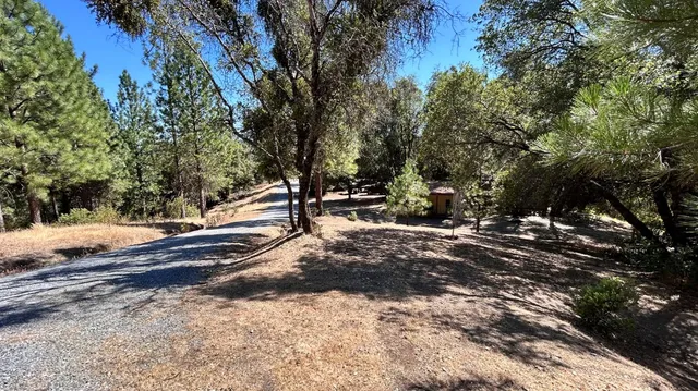$300,000 | 773 Red Fox Road, Mountain Ranch, CA 95246