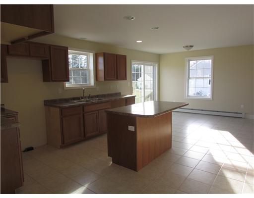 146 Brackett Road Gorham, ME 04038 - Photo 20 of 25 Kitchen.