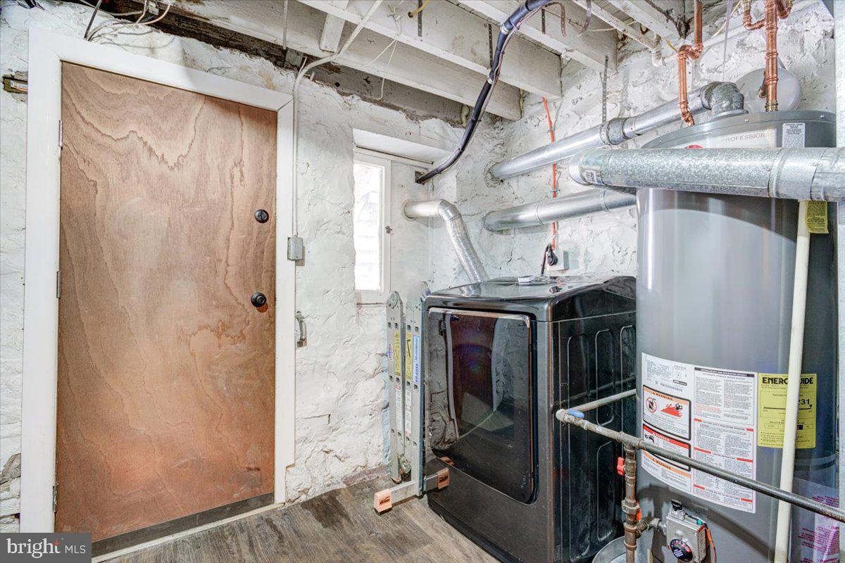 3605 Kimble Road Baltimore, MD 21218 - Photo 29 of 30 a utility room with dryer and washer
