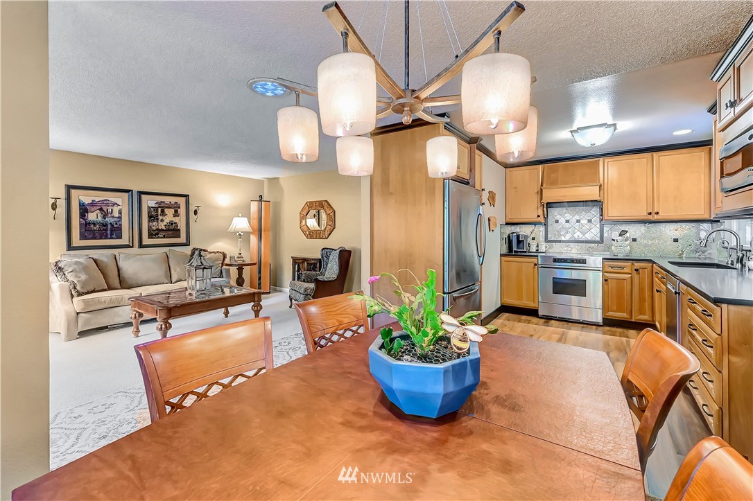 2016 172nd Place Southeast Bothell, WA 98012 - Photo 9 of 24