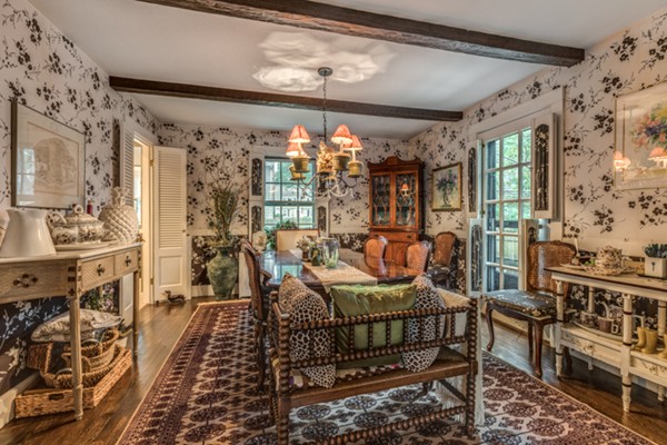 22 Pickwick Road Marblehead, MA 01945 - Photo 5 of 13