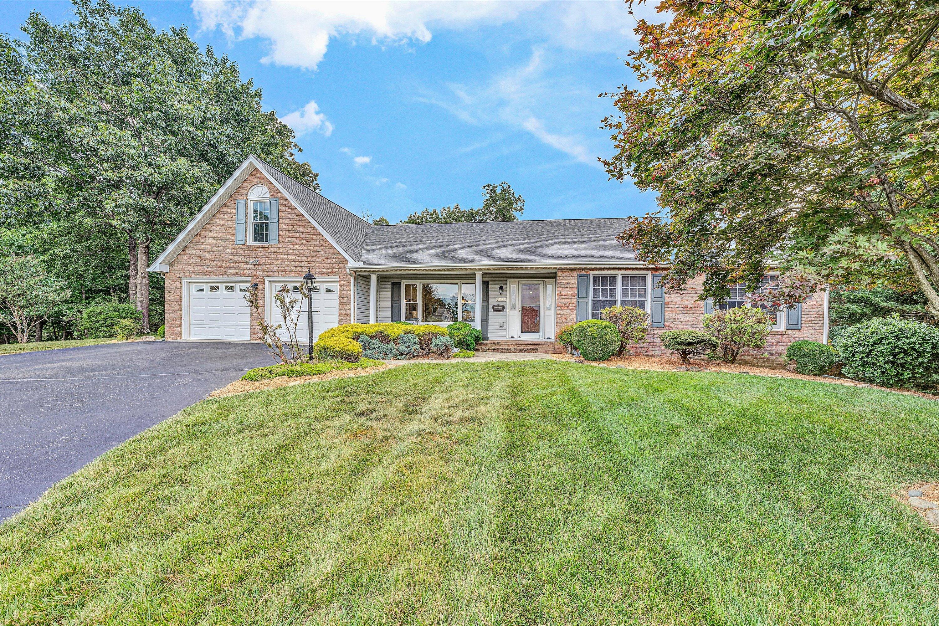 1941 Springmill Road Salem, VA 24153 - Photo 1 of 38 Front
