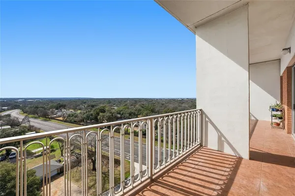 $315,000 | 4924 Cobbs Drive, Unit 9C, Waco, TX 76710