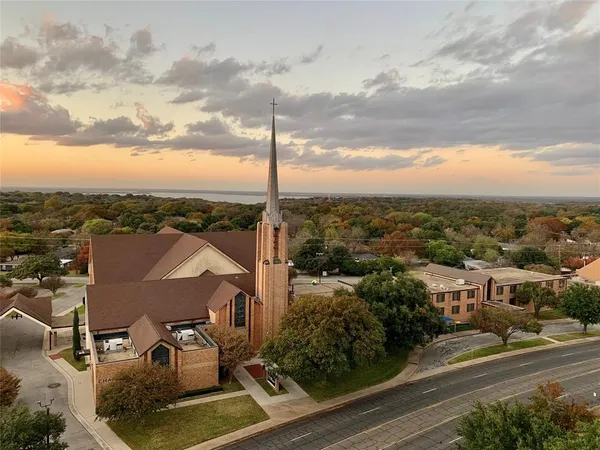 $315,000 | 4924 Cobbs Drive, Unit 9C, Waco, TX 76710