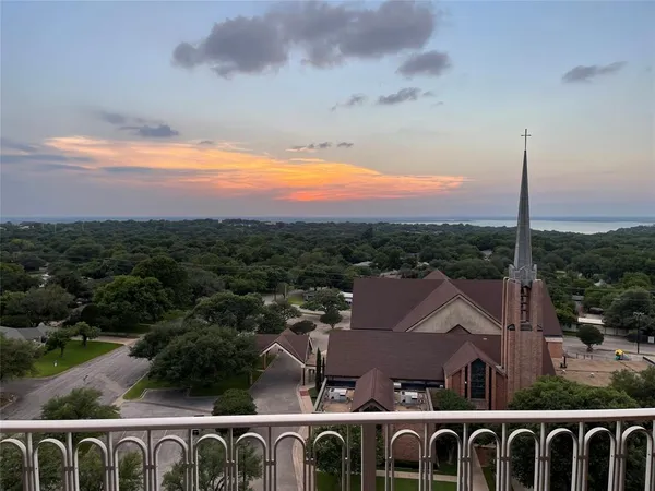 $315,000 | 4924 Cobbs Drive, Unit 9C, Waco, TX 76710