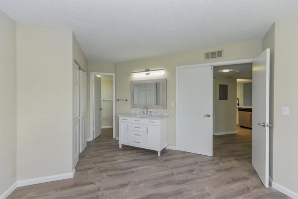 $185,000 | 1531 Southeast Royal Green Circle, Unit 202, Port St. Lucie, FL 34952