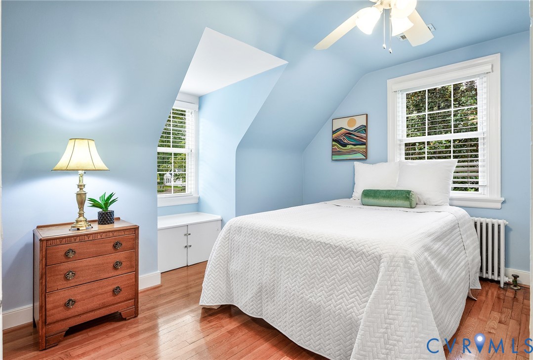 1100 Skipwith Road Henrico, VA 23229 - Photo 25 of 34 a bedroom with a bed and a window