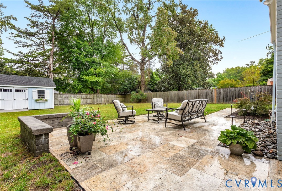 1100 Skipwith Road Henrico, VA 23229 - Photo 27 of 34 a view of a chairs and table in the patio