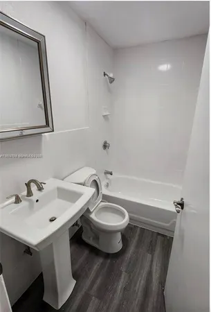 $2,960 | 580 Northwest 58th Street, Unit 580, Miami, FL 33127