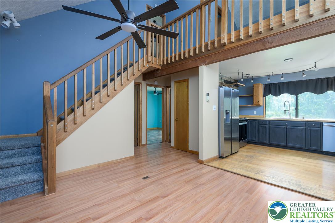 218 Blue Jay Court Bushkill, PA 18324 - Photo 14 of 37