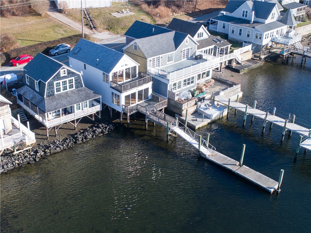 27 Riverside Drive Tiverton, RI 02878 - Photo 4 of 23