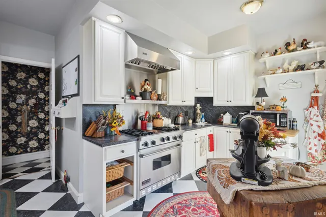 $438,900 | 437 East Beardsley Avenue, Elkhart, IN 46514