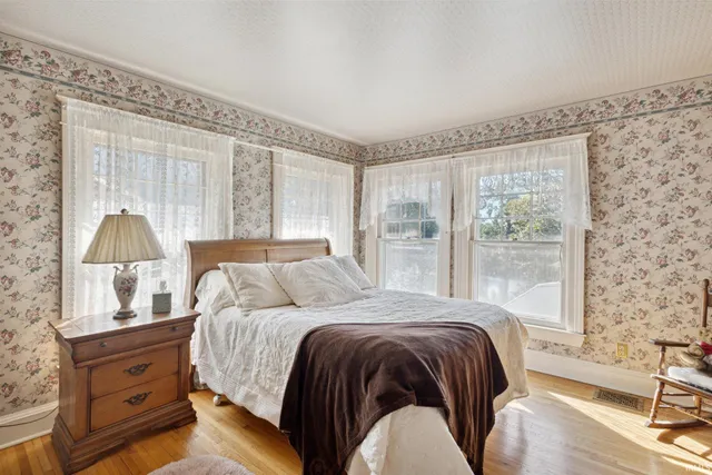 $438,900 | 437 East Beardsley Avenue, Elkhart, IN 46514