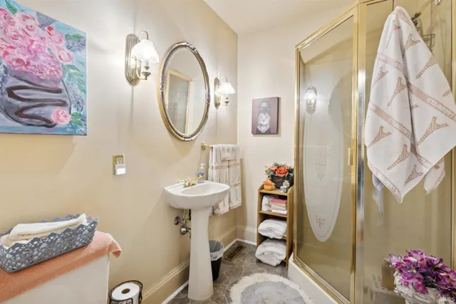 $438,900 | 437 East Beardsley Avenue, Elkhart, IN 46514