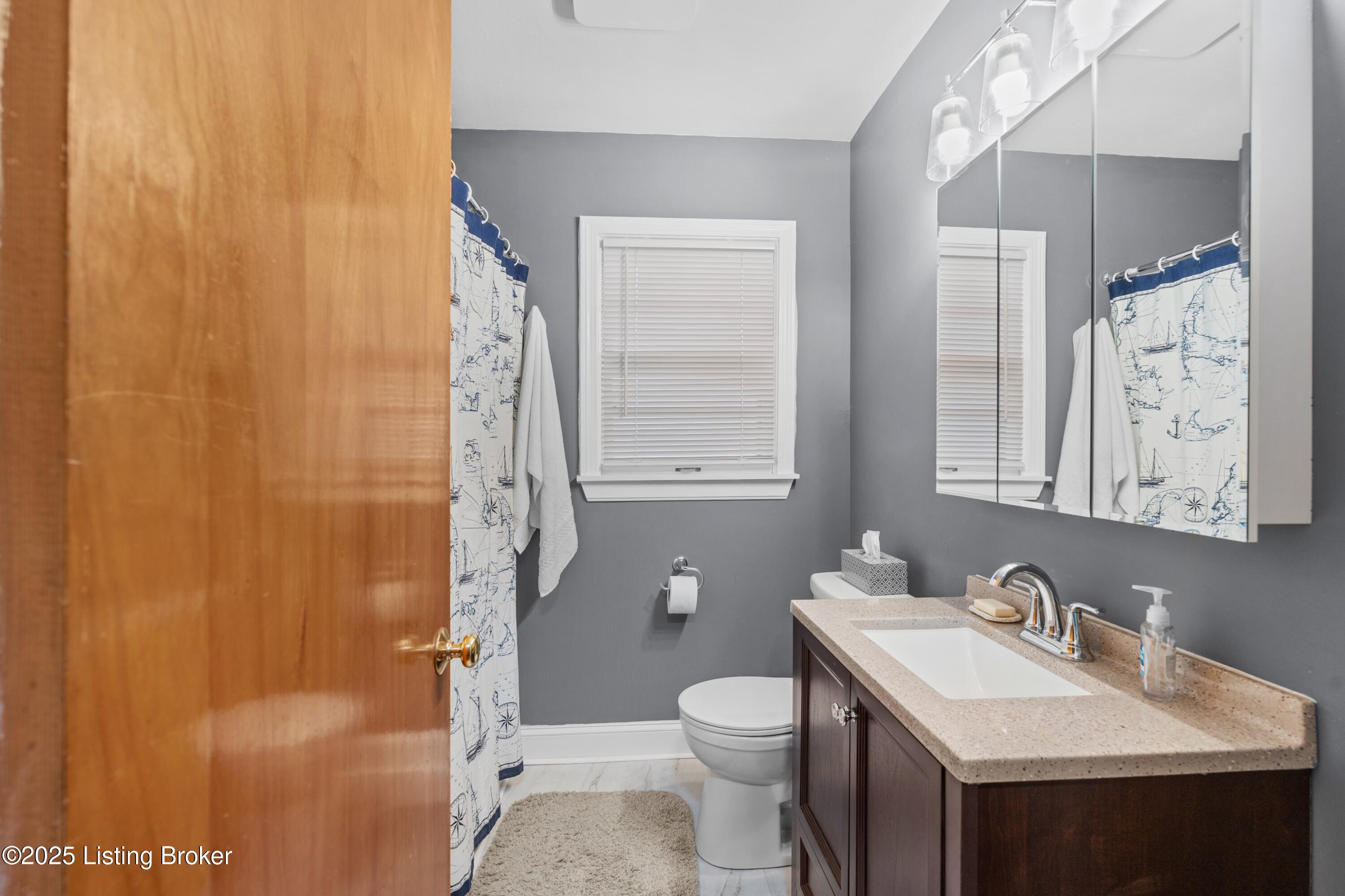 9409 Fairground Road Louisville, KY 40291 - Photo 18 of 35 DSC07023