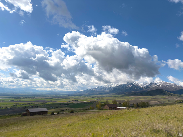 2666 Valley View West Mendon, UT 84325 - Photo 17 of 36