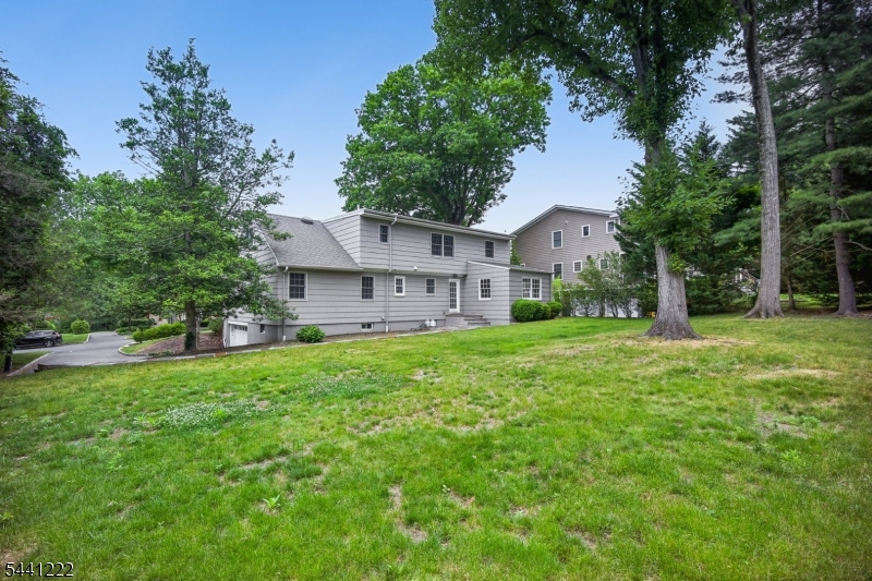 11 Wordsworth Road Short Hills, NJ 07078 - Photo 7 of 44