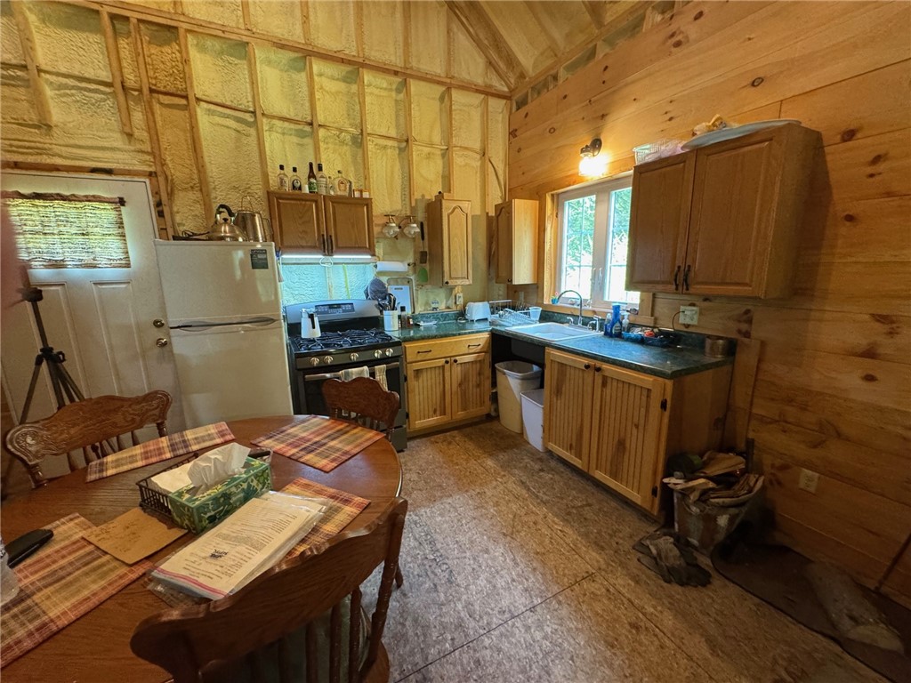 207 Cherry Lane German, NY 13040 - Photo 5 of 47