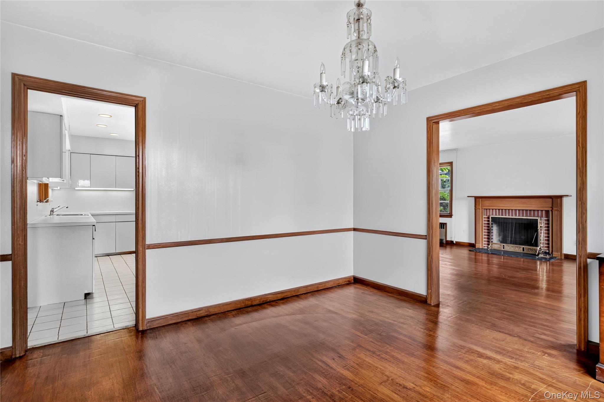31 Orchard Farm Road Port Washington, NY 11050 - Photo 10 of 30 Gallery Image 10
