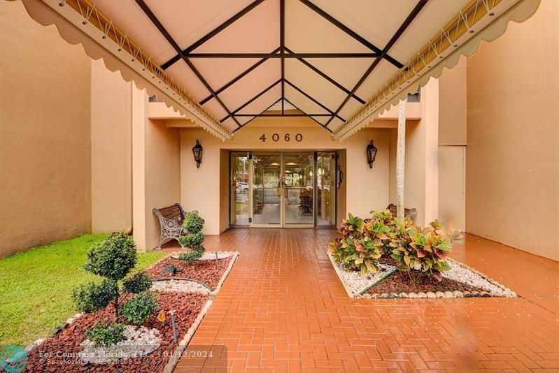 4060 North Hills Dr Unit 6  