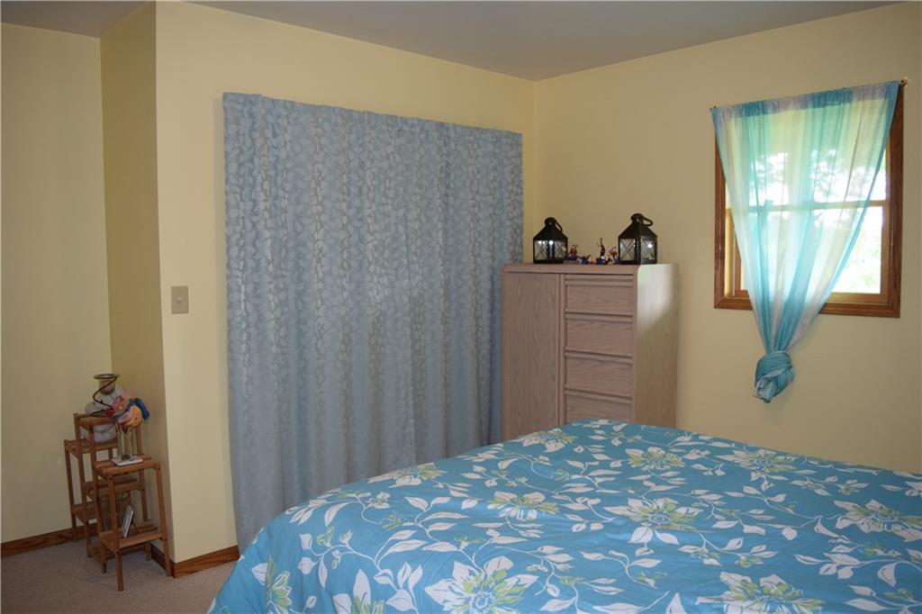 971 Haul Road Burgettstown, PA 15021 - Photo 18 of 25 Bedroom 2